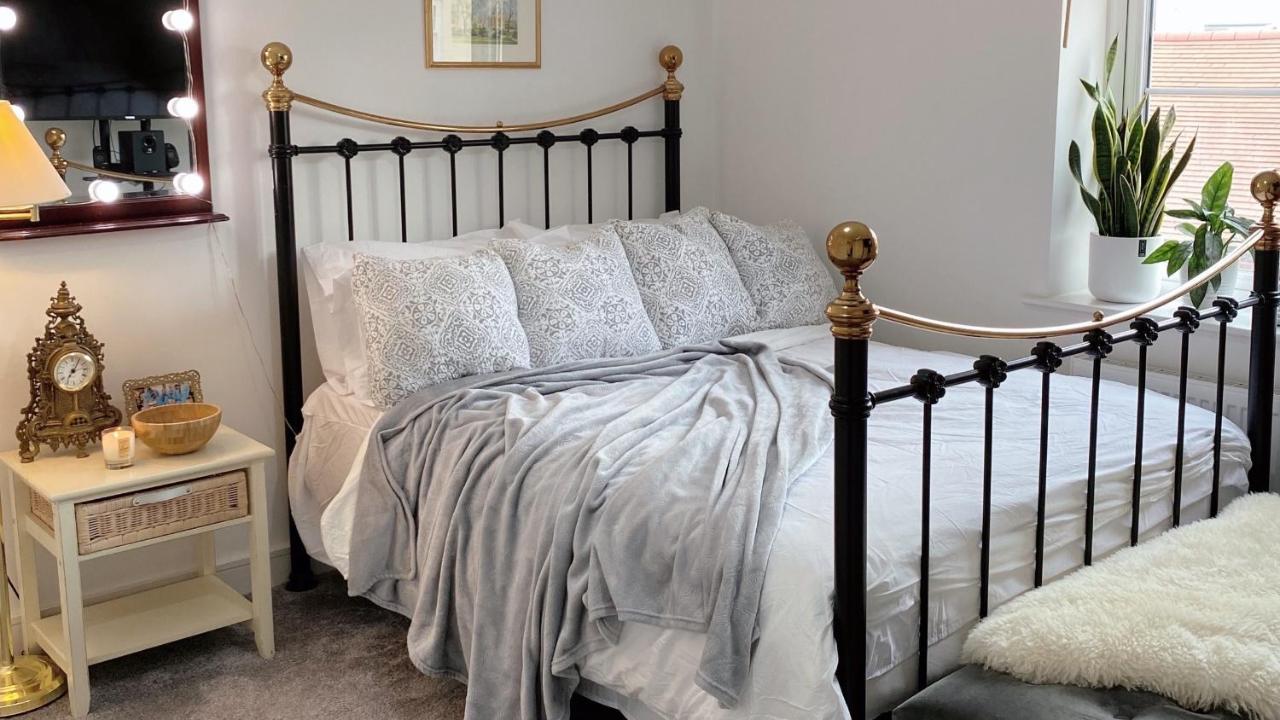 Entire Home: Bicester Village 10Min Walk エクステリア 写真